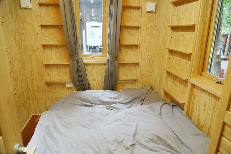 Lodge Qooneltas Container House In The Forest