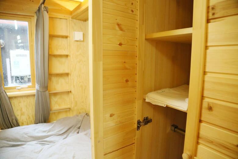 Lodge Qooneltas Container House In The Forest