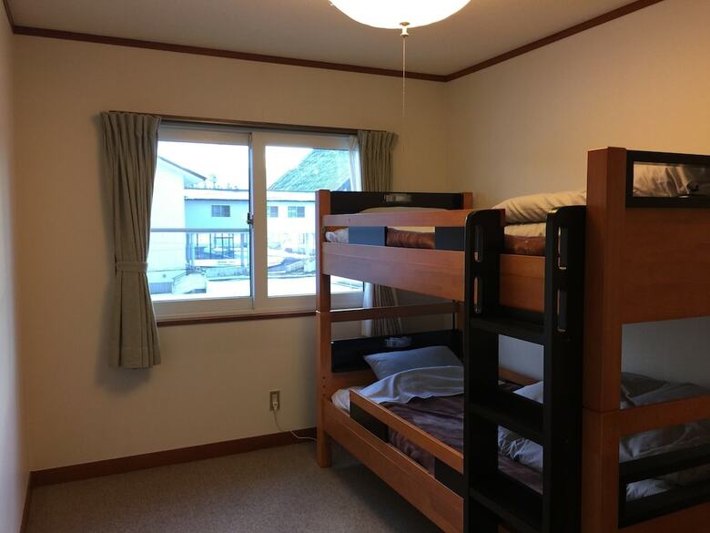 Hostal Guesthouse Kinzaza