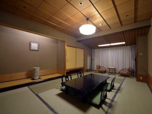 Yunoyado Hakusan Shobutei