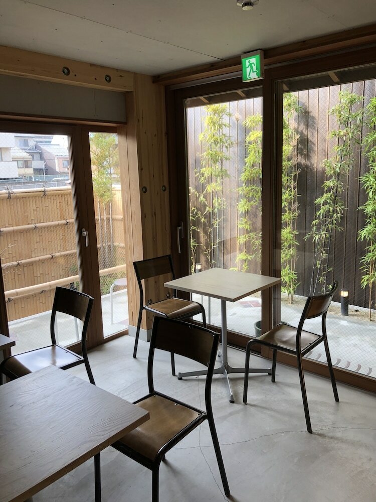 Hostal Utsuwa Designed Hostel