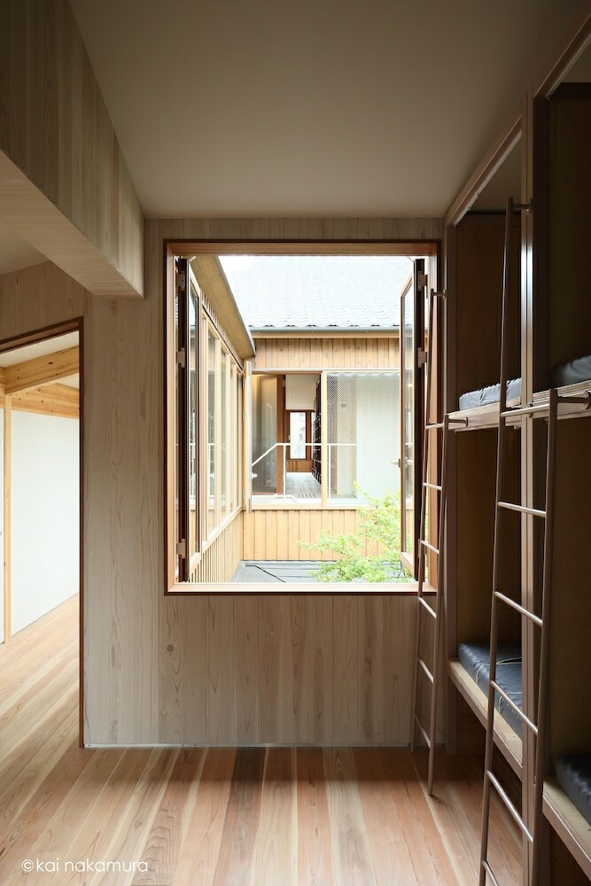 Hostal Utsuwa Designed Hostel