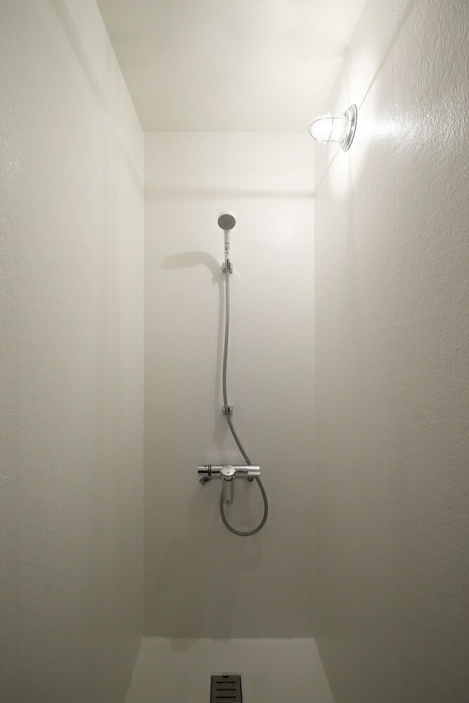 Hostal Utsuwa Designed Hostel