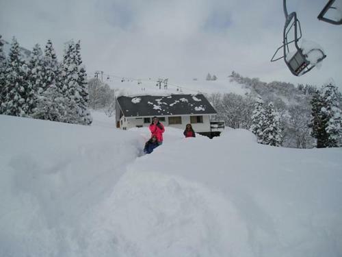 Sti Ski Lodge