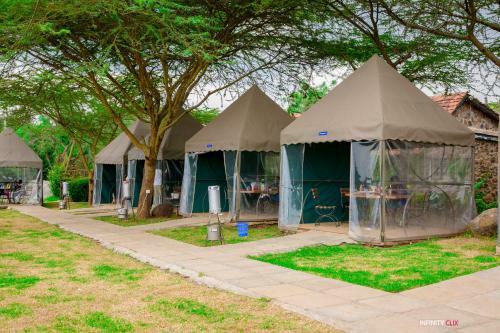 Lodge Game View Hotel