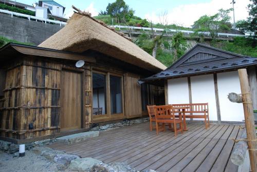 Tougenkyo Iya No Yamazato