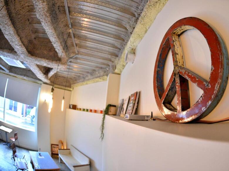 Almond Hostel & Cafe Shibuya