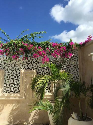 The Villa Luxury Suites Hotel