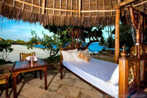 Hotel The Sands At Chale Island