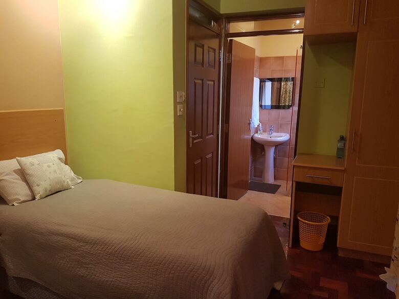 Hostal Spurwing Guest House