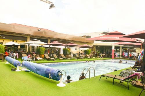 Verona Hotel And Conference Center