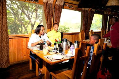 Rhino Watch Safarilodge