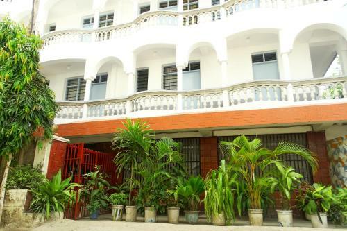 White Castle Hotel