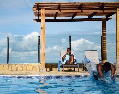 Hotel Saab Royale Resort