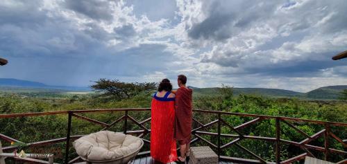 Emayian Luxury Camp