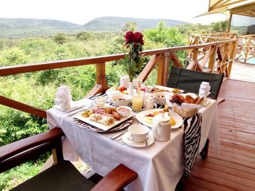 Emayian Luxury Camp
