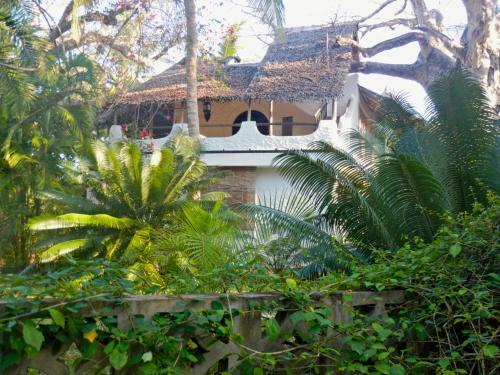 Shambani Cottages