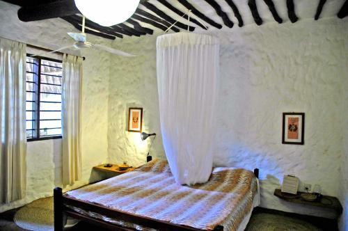 Shambani Cottages