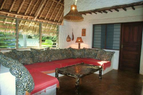 Shambani Cottages