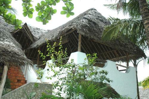 Shambani Cottages