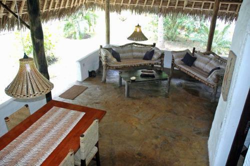 Shambani Cottages