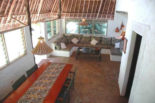 Shambani Cottages