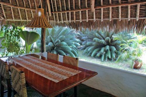 Shambani Cottages