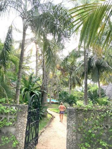 Shambani Cottages