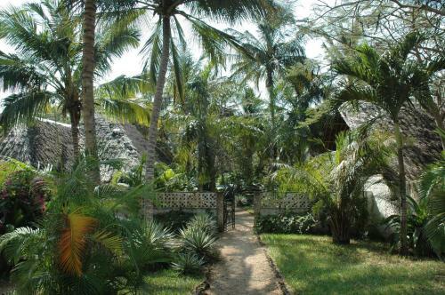 Shambani Cottages