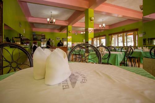 Slopes Villa Hotel
