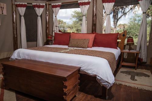 Lodge Elephant Bedroom Camp - Samburu