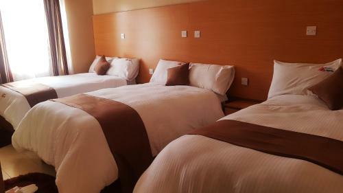 Pivot Hotel