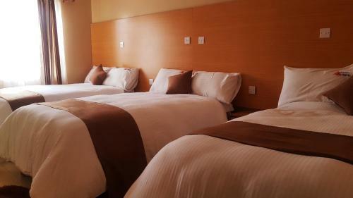 Pivot Hotel