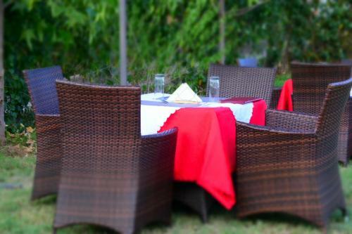 Esikar Gardens Hotel