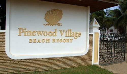 Hotel Pinewood Beach Resort And Spa