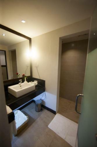 Hotel Jacaranda Indian Ocean Beach Resort
