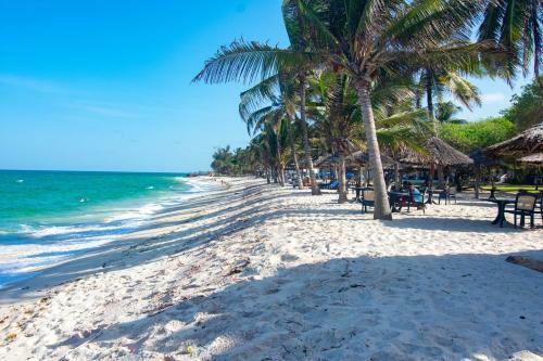 Hotel Jacaranda Indian Ocean Beach Resort