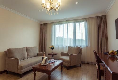 Sarova Woodlands Hotel And Spa