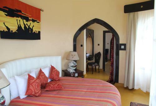 Hotel Tafaria Castle & Country Lodge