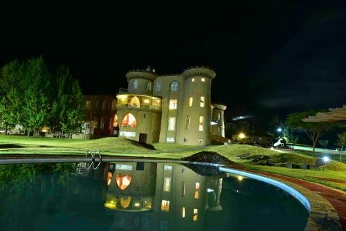 Hotel Tafaria Castle & Country Lodge