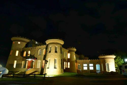 Hotel Tafaria Castle & Country Lodge