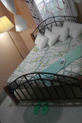Hostal Palm Airport Suites