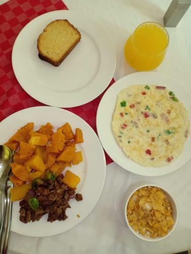 Hostal Palm Airport Suites