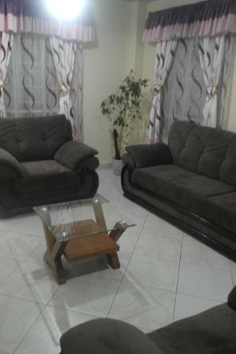 Hostal Palm Airport Suites