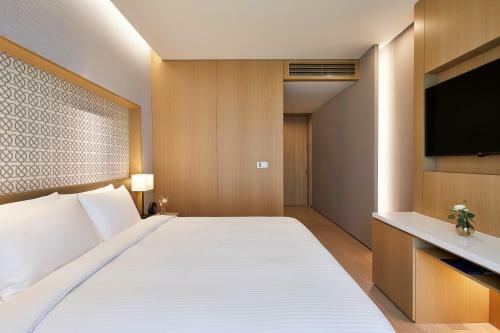 Landing Jeju Shinhwa World Hotel