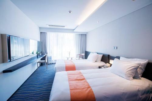 Hotel Howard Johnson By Wyndham Jeju Yeondong
