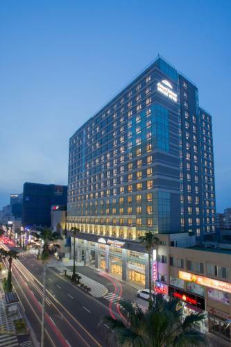 Hotel Howard Johnson By Wyndham Jeju Yeondong