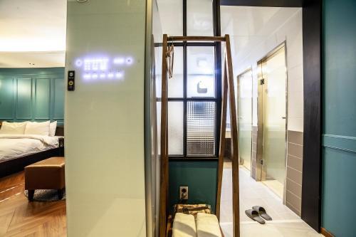 Hotel Stay 53