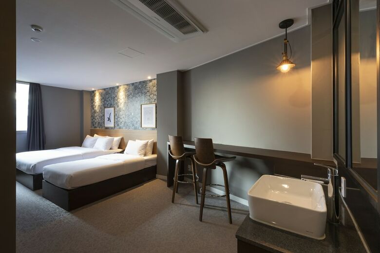 No. 25 Signature Hotel Daecheong