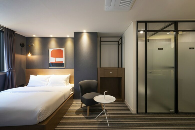 No. 25 Signature Hotel Daecheong